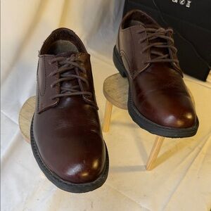MENS WOLVERINE BROWN LEATHER SHOES SZ 11.